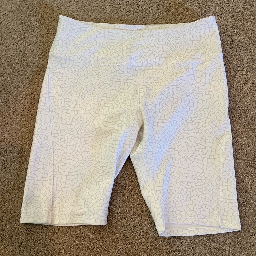 Calia Women's White fitted shorts